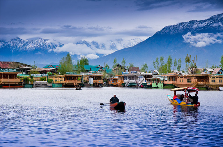 srinagar-city-of-gardens-lakes-and-the-gateway-to-the-paradise-on-earth-valley