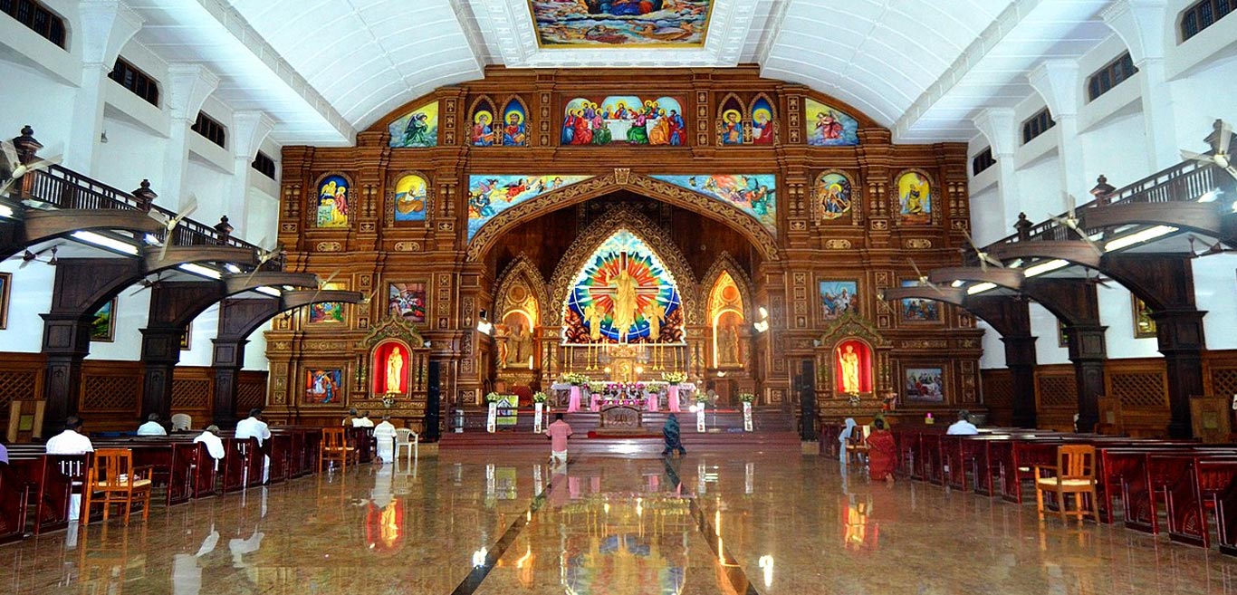 4-churches-in-kerala-with-the-healing-touch