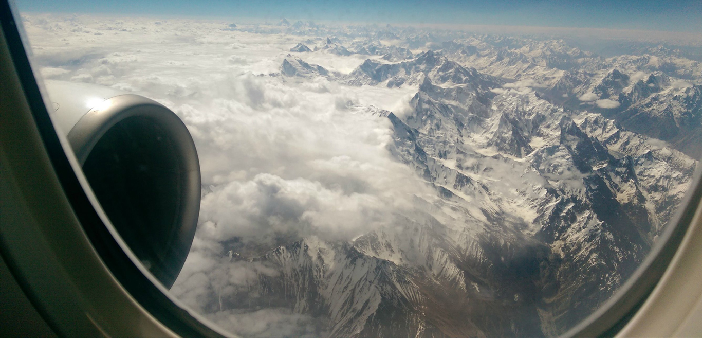 fly-over-everest-an-incredible-panoramic-trip-through-the-himalayas