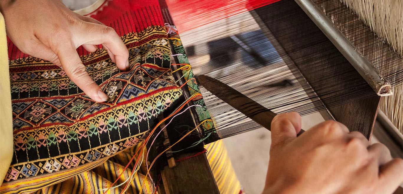 four-quartets-india-nepal-bhutan-and-sri-lanka-textile-legacies