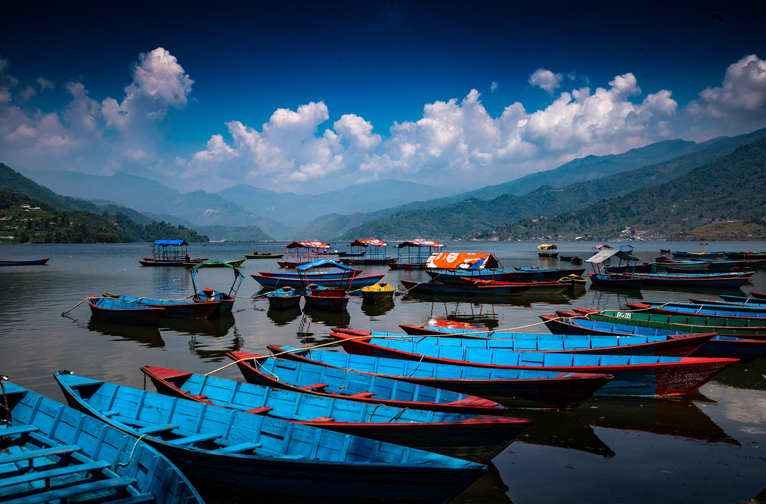 sunrise-walk-on-the-shores-of-phewa-lake